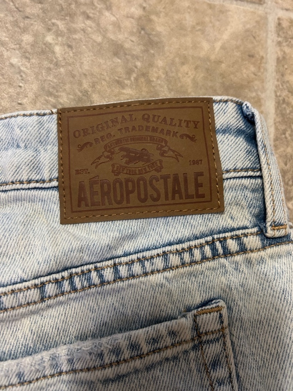 Aeropostale Straight Leg Jeans - Picture 3 of 5